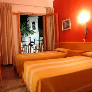 https://coral-lestartit-17258.topcostabravahotels.com