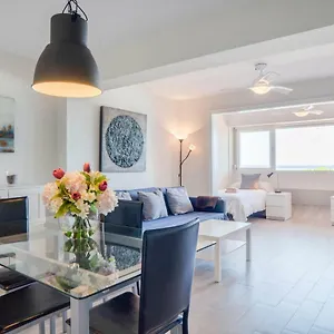 Eden Roc Beachfront Apartamento
