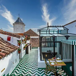 https://claude-marbella.es-andalucia.com